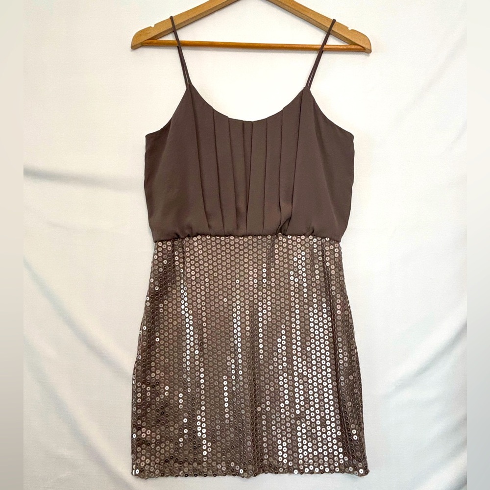 JUST ME Taupe Blouson Sequin Combination Mini Dress Size Small